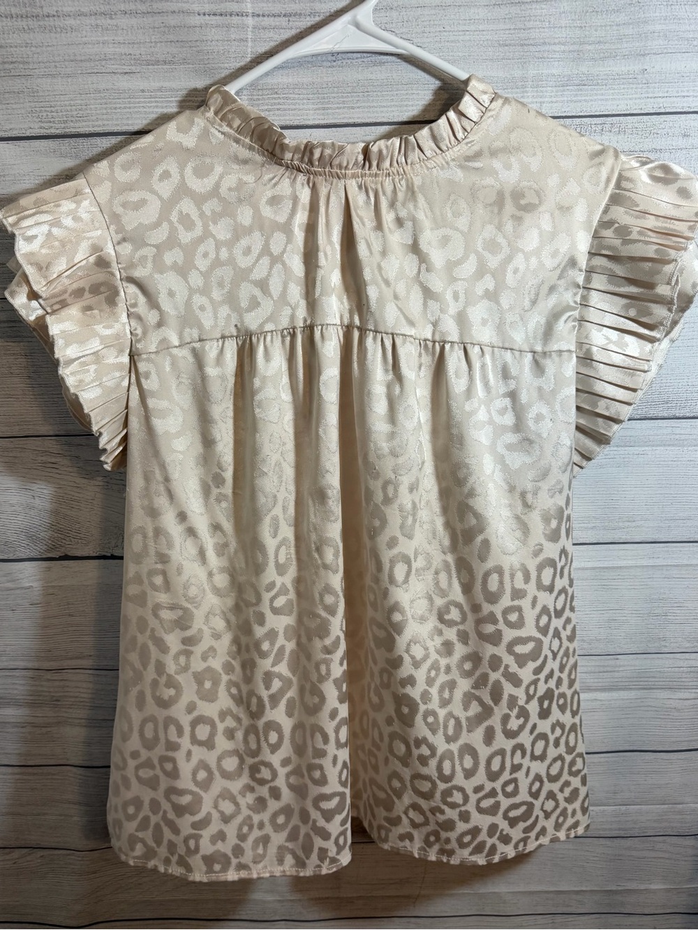 Women’s Cream Leopard-Print Short Sleeve Blouse